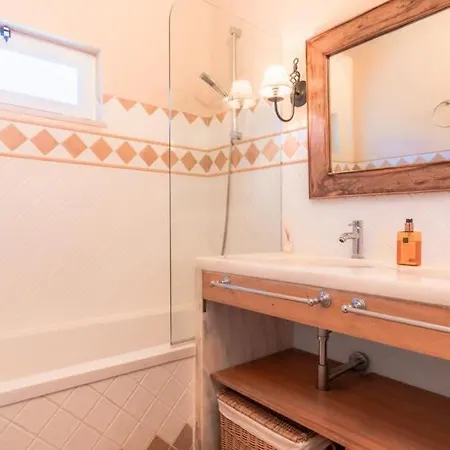 Prado - Beautiful Beachfront Willa *