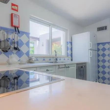 Prado - Beautiful Beachfront Holiday home Albufeira