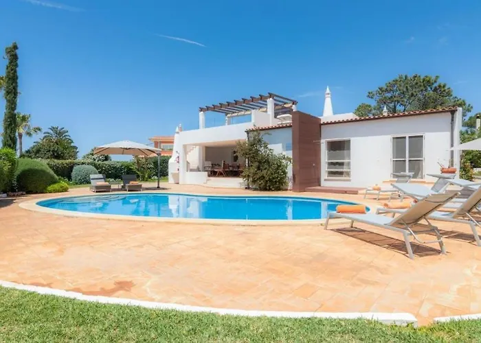 Prado - Beautiful Beachfront Villa